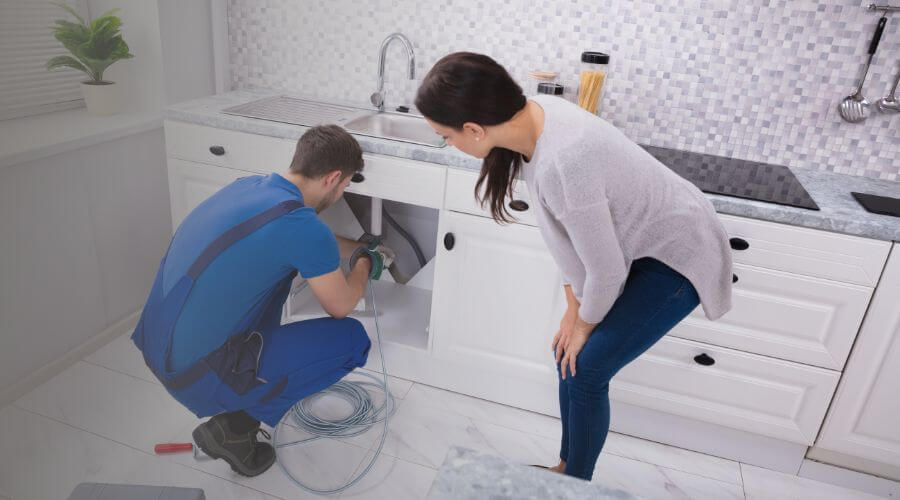 Expert burst pipe repair services in Melrose, IA